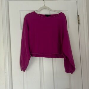 cropped sweatshirt
